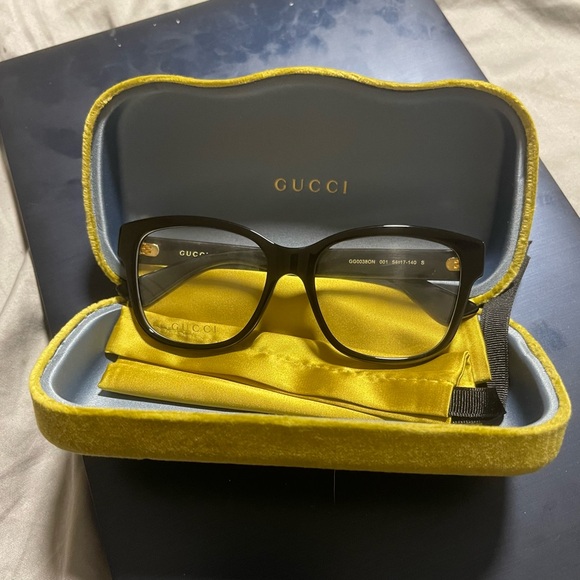GUCCI Black Glasses. - Picture 2 of 4